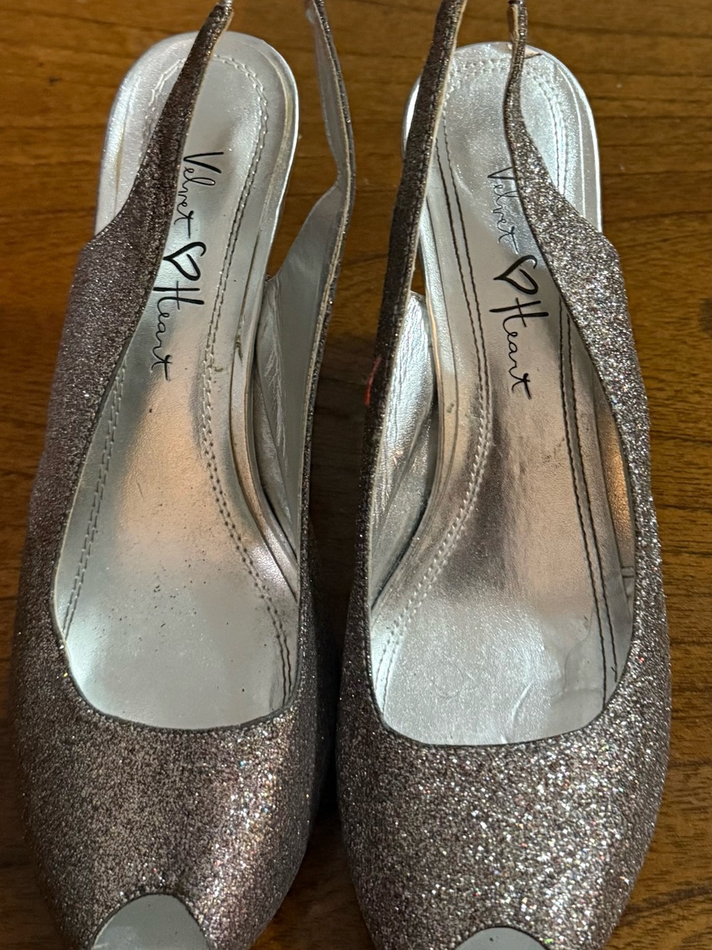 Sparkly Velvet high-heeled shoes